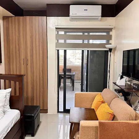 Grazie's Studio Apartment